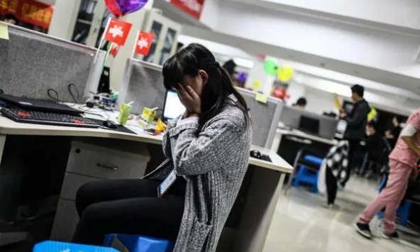 Hỏi ngược nhà tuyển dụng câu hỏi này, ứng viên bị loại ngay lập tức, chuyên gia nói: Như vậy là quá dại! 