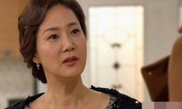 Tái mặt khi nghe mẹ chồng nói ra món quà muốn chúng tôi biếu vào dịp Tết