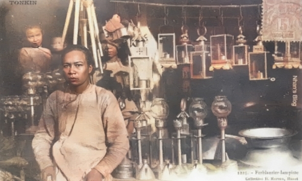 Con phố cổ ở Hà Nội trăm năm không thay đổi, vẫn bán một mặt hàng mà Tết đến nhà nào cũng cần mua