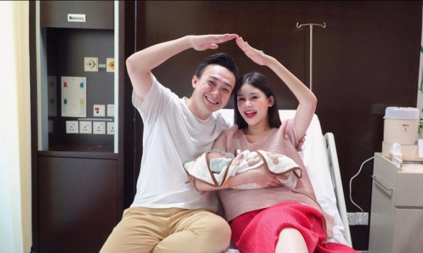 Lê Âu Ngân Anh hạ sinh con trai đầu lòng, hé lộ nhóc tì khá 'cứng đầu'