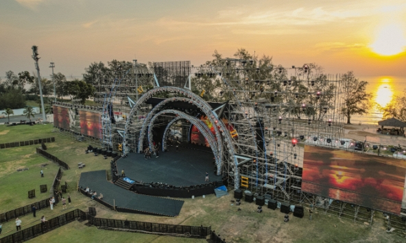 Đếm ngược 1 ngày đến 8Wonder Winter Festival tại Phú Quốc: Sân khấu hoành tráng xứng tầm đẳng cấp Maroon 5!