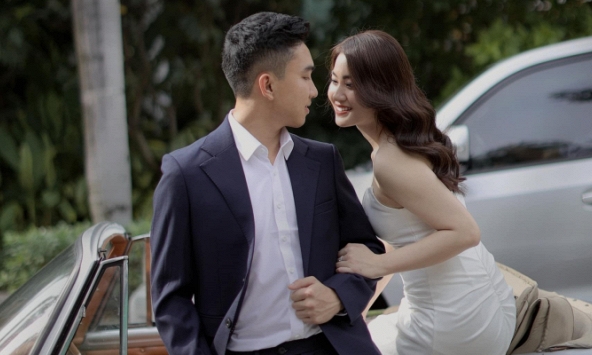 Thần đồng 'lắm tài nhiều tật' của bóng đá Việt Nam bất ngờ kết hôn 