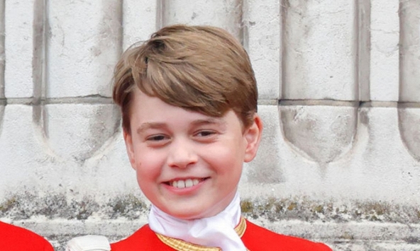 Lý do quan trọng khiến George phải tách biệt với William và Kate trong mỗi dịp gia đình đi cùng nhau, quy tắc an toàn bắt buộc tuân thủ