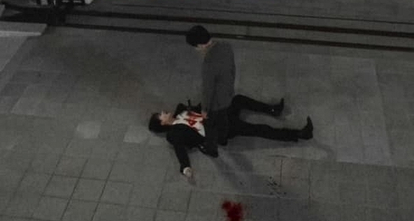 Phim lãng mạn Hàn hot nhất hiện tại có màn 'bẻ lái' quá choáng: Đang yêu đương vui 'xỉu' tự nhiên gieo bi kịch cho nam chính