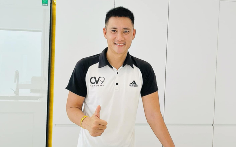 Công Vinh cập nhật MXH sau thời gian ở ẩn: 'Đăng cái hình cho 'chủ nợ' an tâm'