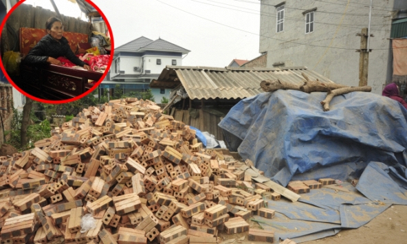 Vụ 'cụ bà bị vợ chồng con trai đuổi ra khỏi nhà' ở Phú Thọ: Con trai tặng đất cho mẹ vợ nhưng mẹ ruột không hay biết?