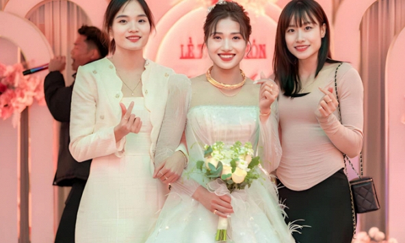 Nữ thượng uý từng hoãn cưới để giành HCV SEA Games 'xả ảnh' cưới, xinh đẹp rạng ngời khác hẳn ngày thường