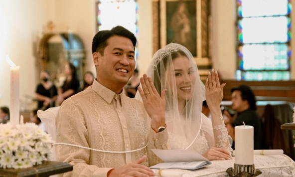 Thiếu gia Phillip Nguyễn tổng kết năm 2023, lần đầu chia sẻ về cuộc sống sau khi kết hôn với Linh Rin và cột mốc đón ái nữ 