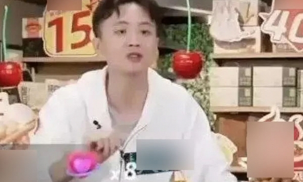 Một streamer lao đao, hụt gần 1 triệu follow, có thái độ thách thức người xem trên sóng trực tiếp