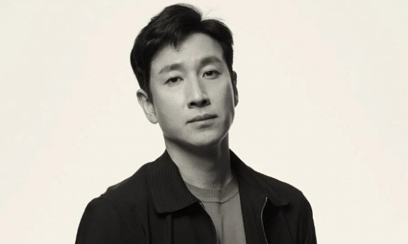 Vợ tài tử Lee Sun Kyun: 'Chồng tôi đã rời khỏi nhà sau khi để lại một tờ giấy như di chúc' 