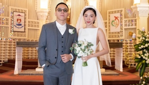 Sau 3 năm giấu kín, Tóc Tiên hé lộ ảnh xịn đám cưới trong nhà thờ tại Đà Lạt: Nhan sắc cô dâu 'đỉnh chóp'!