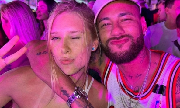 Tấm hình trên du thuyền chục nghìn tỷ khiến Neymar 'hết cơ hội' làm lành cùng bạn gái