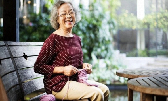 Học cách người mẹ 76 tuổi giữ tiền tiết kiệm để không làm con cái bất an, xích mích