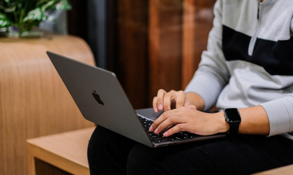 Trộm cắp tại văn phòng Apple Singapore, một sinh viên Việt phải lãnh án tù