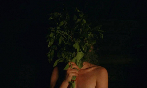 Bộ phim gây sốc với 90 phút toàn cảnh khỏa thân, netizen hết lời khen ngợi “đầy tính nghệ thuật”