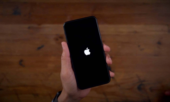 Lỗi khiến iPhone xịn mấy cũng có thể trở thành 'cục gạch'