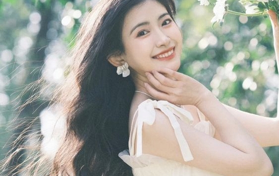 Phụ nữ thuộc cung hoàng đạo này không chỉ xinh đẹp mà còn dịu dàng, luôn có nhiều chàng trai vây quanh