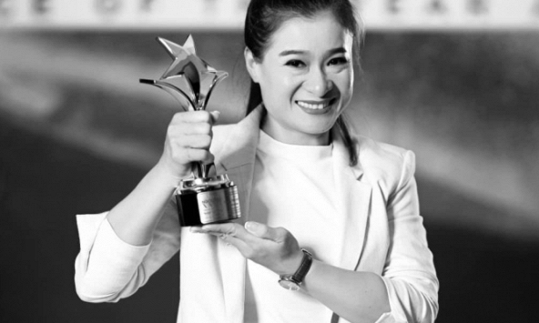 'Thanh Sói' Hai Phượng: Từ cascadeur thành đả nữ đình đám, nổi tiếng vẫn ra chợ bán cá mưu sinh