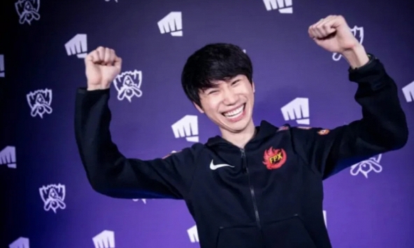 Doinb bất ngờ 'tái xuất' và sẵn sàng nộp phạt, không cần đoán cũng biết nguyên nhân