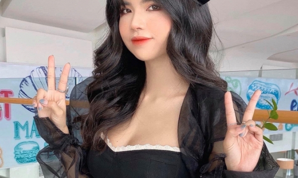 Mai Dora 'flex' trình độ học vấn, fan soi ra chi tiết 'bất thường'