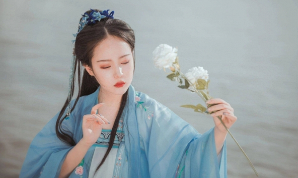 Khám phá màu sắc hợp tuổi Thìn để rước lộc vào nhà năm 2024