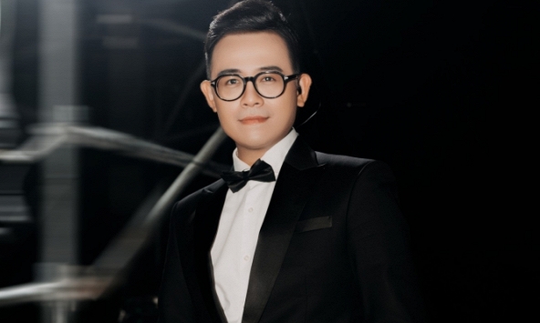 Nam MC nổi tiếng xin lỗi sau phát ngôn khuyên không nên sinh con khi bố mẹ nghèo khó