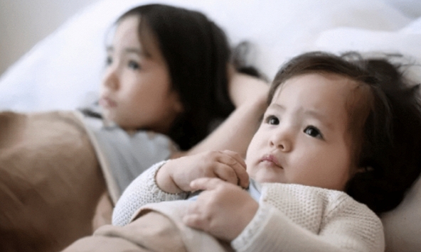 Nghiên cứu tâm lý phát hiện: Những đứa trẻ thông minh thường ngủ tư thế này ngay từ nhỏ