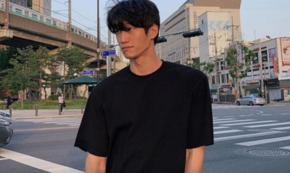 Tiêu xài hoang phí không thể kiểm soát? Rất có thể do tuổi thơ bạn đã gặp vết thương tâm lý này