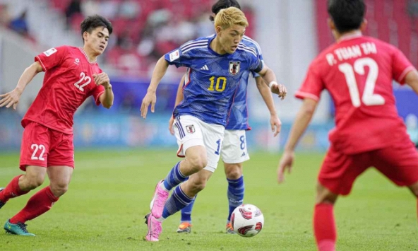 Dàn sao triệu đô của tuyển Nhật Bản đồng loạt bàng hoàng khi chứng kiến tuyển Việt Nam thi đấu, tấm tắc khen hết lời