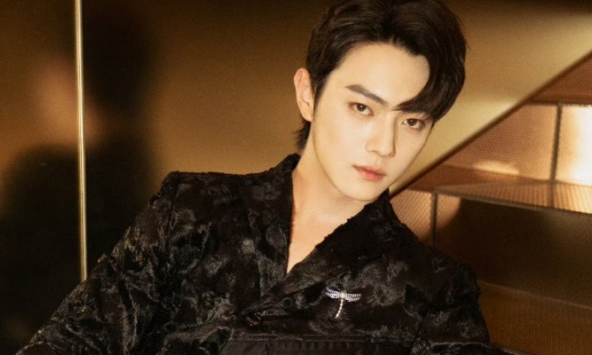 Rộ tin sao nam tình 1 đêm với hot girl mạng và dính bệnh xã hội, 'hot boy Tử Cấm Thành' Hứa Khải bị cho vào tầm ngắm