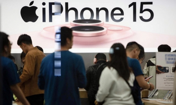 Lần đầu tiên Apple giảm giá cho iPhone