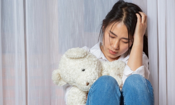 Khi em dẫn bạn trai về ra mắt, mẹ than thở: 'Con rể kém mẹ vợ có 5 tuổi, làm sao tôi xưng mẹ được đây!'