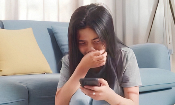 “Mẹ ơi, con lên thiên đường rồi, ở đây mệt quá!”: Bà mẹ dũng cảm công khai 'bê bối' của gia đình, hàng ngàn phụ huynh chết lặng