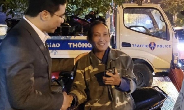 Giám đốc Công an Hà Tĩnh xử lý vi phạm nồng độ cồn - Giữa cương có nhu