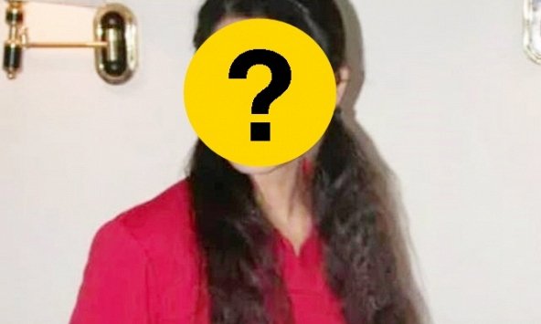 Sao nữ đóng phim nào là “yêu” đạo diễn phim đó, bị cả showbiz hợp lực trừng trị đến hết đường trở lại 