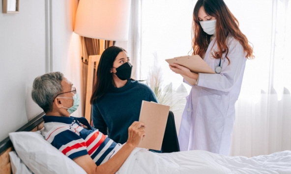 Trước khi qua đời, bố tiết lộ 1 việc khiến tôi giật mình và day dứt