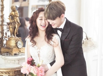 Cặp đôi lắm chiêu trò nhất showbiz: Hết ly hôn giả, vợ lại lên truyền hình khoe cách quản chặt chồng kém 18 tuổi