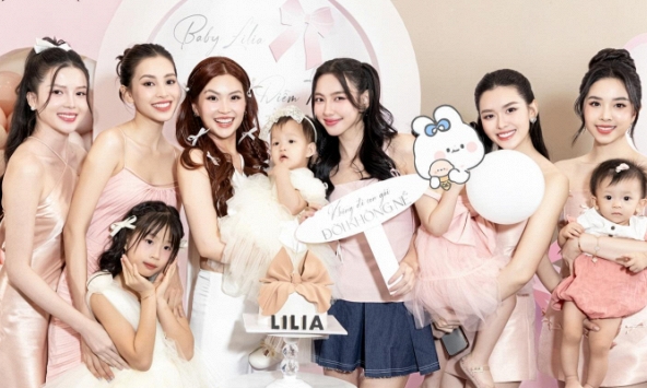 Tiểu Vy, Thuỳ Tiên và dàn Hậu dự tiệc thôi nôi con gái Diễm Trang, 1 nhóc tỳ hào môn hiếm hoi xuất hiện 