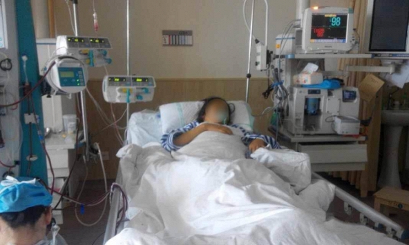 Người phụ nữ hôn mê sau 4 giờ nhuộm tóc và suýt mất mạng, bác sĩ nhắc nhở đối tượng nên cảnh giác khi làm đẹp