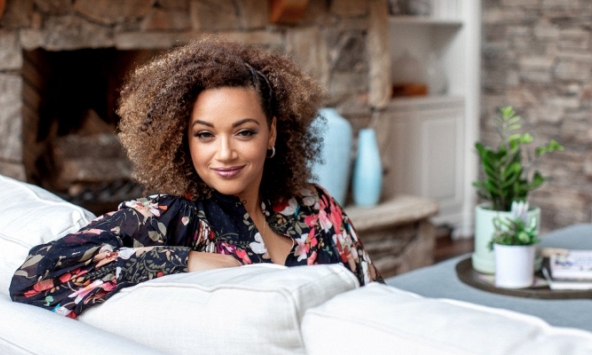 Nhờ kiên trì tiết kiệm 3 thứ này, người phụ nữ 41 tuổi đã trở thành triệu phú đầu tiên của dòng họ