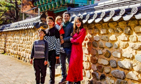 Từ Mỹ đến quốc gia nổi tiếng nhất châu Á này để sống, người phụ nữ sinh 3 con vẫn muốn sinh thêm vì lý do bất ngờ