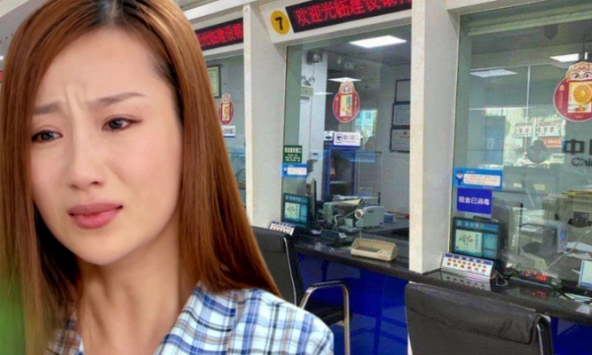 Gửi 35 triệu đồng vào thẻ ngân hàng, hôm sau bị trừ 35 lần phí quản lý, người phụ nữ tức mình đi kiện: 'Thà bỏ ống heo còn hơn'