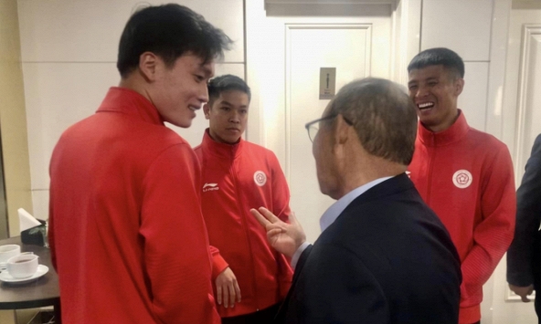 Ông Park Hang-seo không muốn nói chuyện lâu với học trò cũ chỉ vì: 'Mấy đứa bắt đầu xin tiền của tôi nhiều hơn rồi'