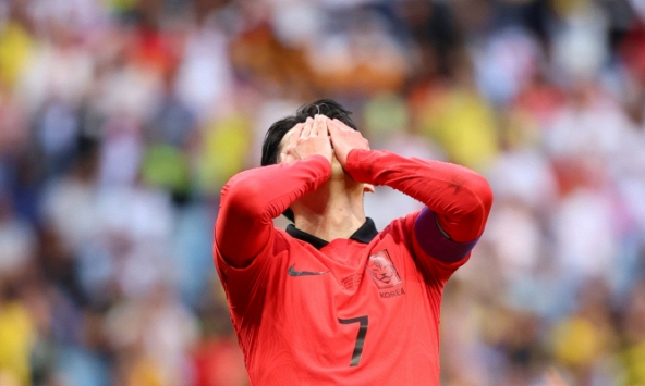 Tuyển Hàn Quốc chơi tệ tại Asian Cup 2023, fan đồng loạt 'quay xe' trước phát biểu gây sốc của bố Son Heung-min