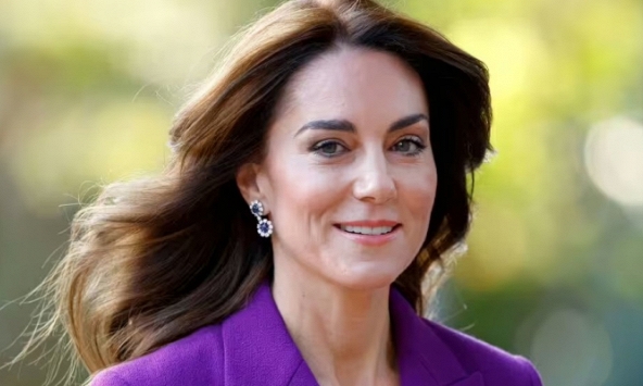 Chuyên gia hoàng gia: Vương phi Kate đang 'bị bắt nạt' vì một điều thuộc về quyền riêng tư, người hâm mộ làm ra hành động không nên có