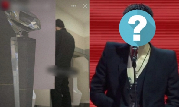 Nam nghệ sĩ trẻ gây bức xúc vì đặt cúp Làn sóng xanh trên thùng rác của nhà vệ sinh 