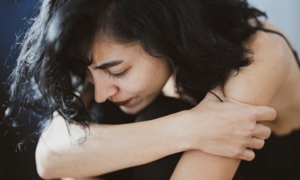 Bị mọi người chế nhạo, chồng về nhà đòi 'cướp' hết công sức sự nghiệp của tôi