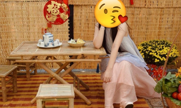 Đạo diễn Trần Lực nói chuyện Tết, dân tình chỉ chăm chăm vào bức ảnh con gái đính kèm: Đã xinh còn học giỏi, không thi Hoa hậu thì phí!