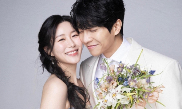 Tài tử Lee Seung Gi và 'con gái Mama Chuê' đón công chúa đầu lòng chào đời sau 10 tháng kết hôn