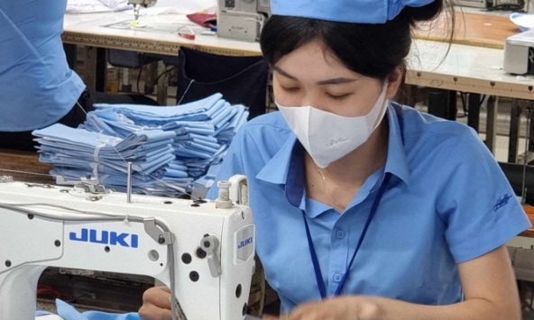 Trình Chính phủ mức tăng lương tối thiểu vùng 6% từ 1/7/2024